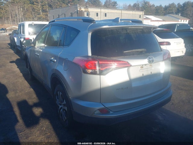 Toyota RAV4 LE 2016 2T3BFREV4GW538559 Image 3