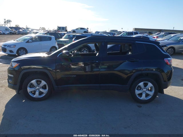 3C4NJCBB3LT198938 Jeep Compass Latitude Fwd