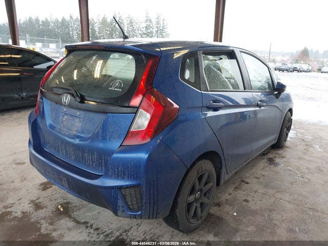 Honda FIT LX 2017 JHMGK5H51HS022948 Image 4