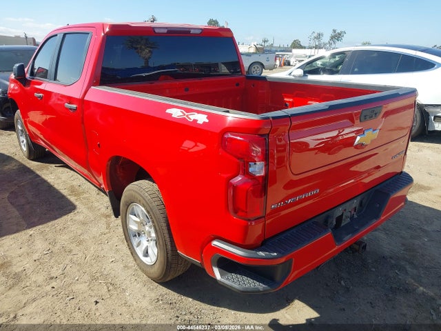 3GCPYBEK2MG416999 Chevrolet Silverado 1500 4wd Short Bed Custom