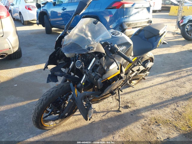 JKAEXKG15JDA03978 Kawasaki EX400