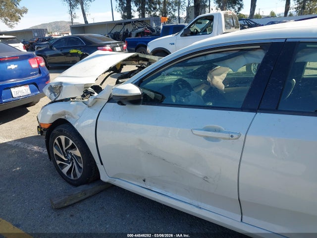 SHHFK7H23JU404821 Honda Civic Lx