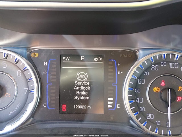 2016 Chrysler 200 Limited მანქანა იყიდება აუქციონზე, vin: 1C3CCCAB8GN145441, აუქციონის ნომერი: 44546291