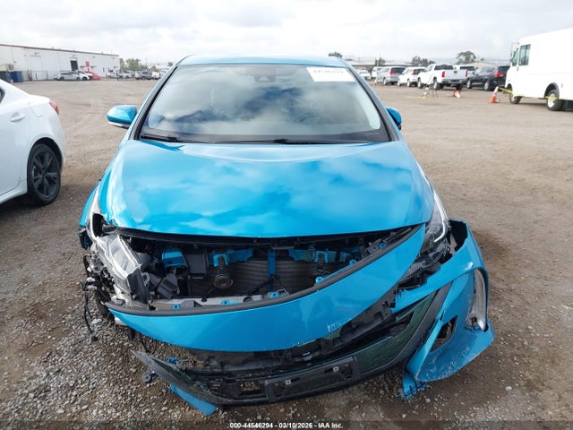 Toyota Prius Prime Premium 2018 JTDKARFP8J3077441 Image 13
