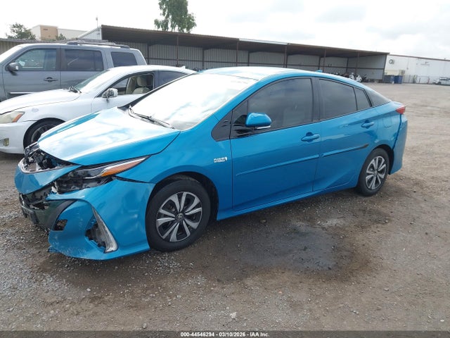 Toyota Prius Prime Premium 2018 JTDKARFP8J3077441 Image 2