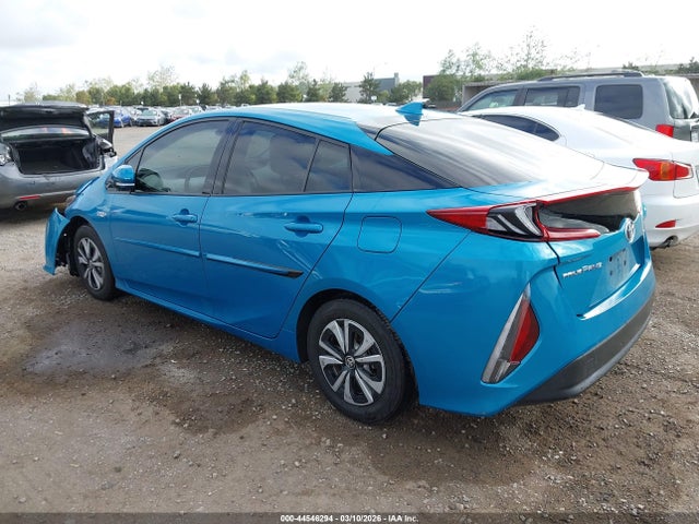Toyota Prius Prime Premium 2018 JTDKARFP8J3077441 Image 3