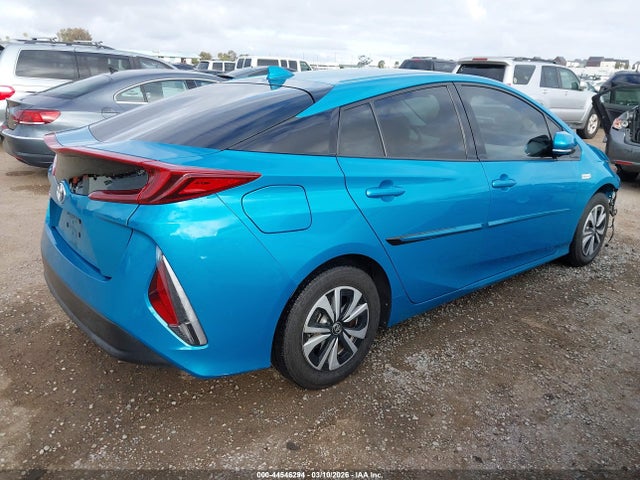 Toyota Prius Prime Premium 2018 JTDKARFP8J3077441 Image 4