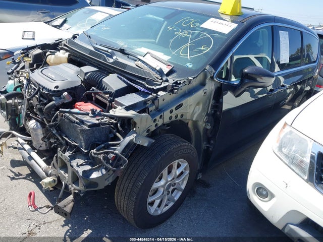 2017 CHRYSLER PACIFICA 2C4RC1DG9HR840498 Photo 1