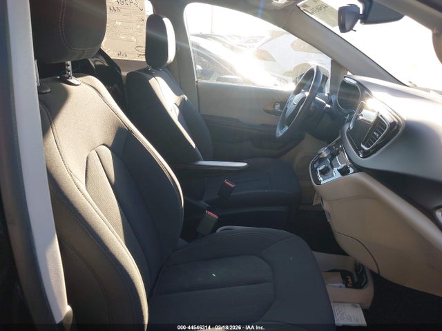 2017 CHRYSLER PACIFICA 2C4RC1DG9HR840498 Photo 4