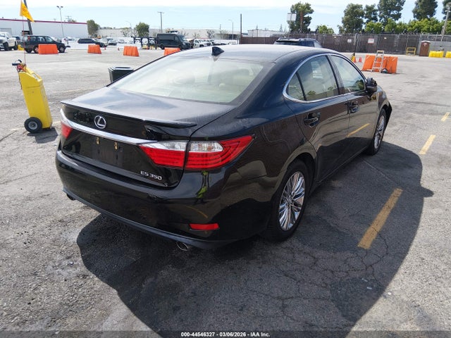 44546327 :رقم المزاد ، JTHBK1GG9F2158974 vin ، 2015 Lexus Es 350 مزاد بيع