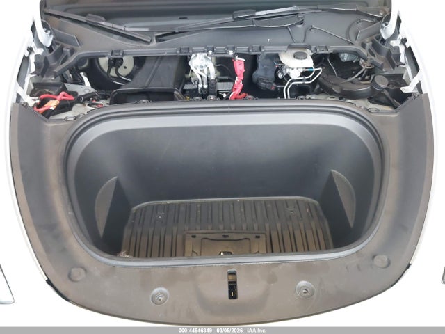 2024 Tesla Model Y Long Range Dual Motor All-wheel Drive მანქანა იყიდება აუქციონზე, vin: 7SAYGDEE3RF191232, აუქციონის ნომერი: 44546349