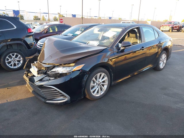 Toyota CAMRY LE 2024 4T1C11AK7RU230880 Image 2