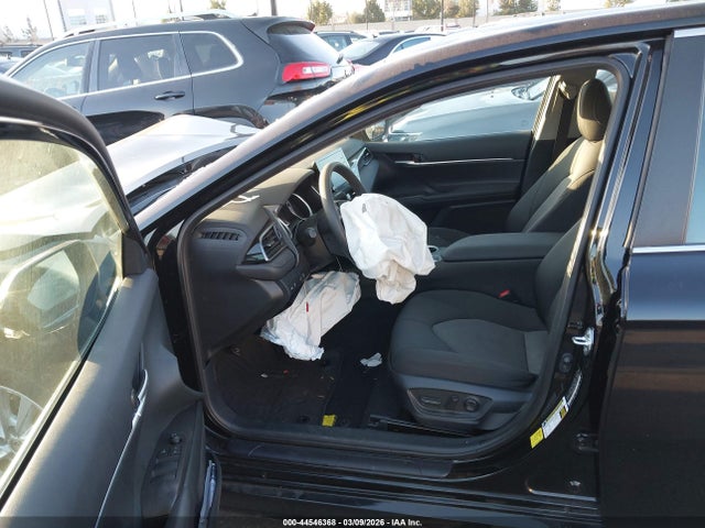 Toyota CAMRY LE 2024 4T1C11AK7RU230880 Image 5