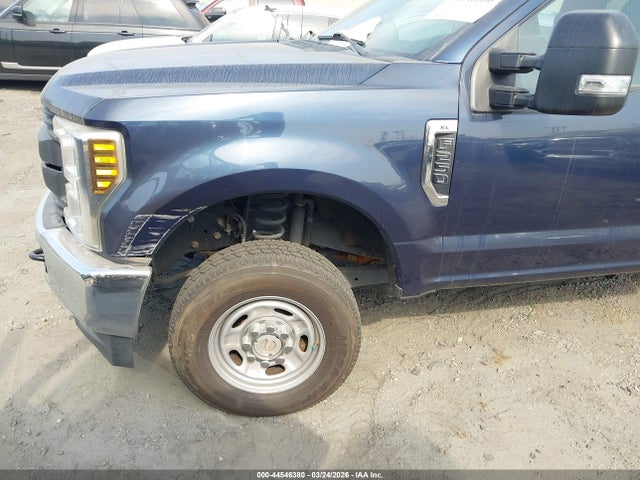 Ford F-250 Xl 2018 1FT7X2B68JEC48749 Image 2