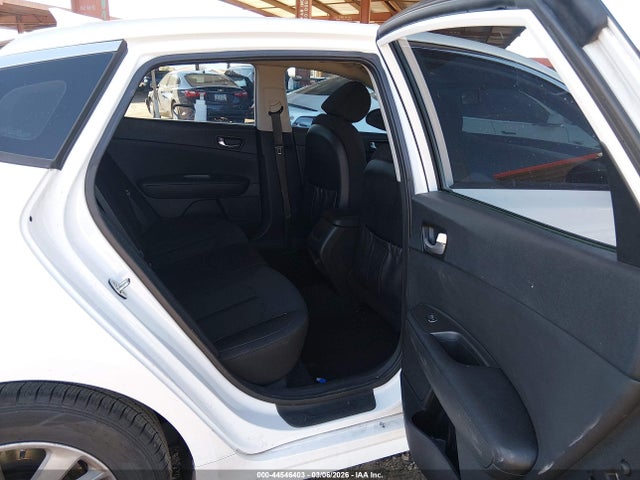 5XXGT4L36HG143032 KIA Optima Lx