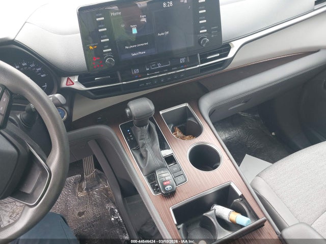 Toyota SIENNA LE 2022 5TDKRKEC0NS108975 Image 11