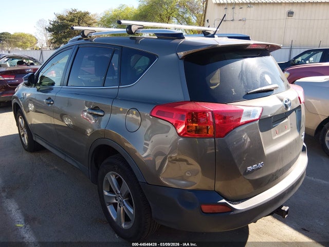 Toyota Rav4 Xle 2015 JTMRFREV9FD139835 Image 3