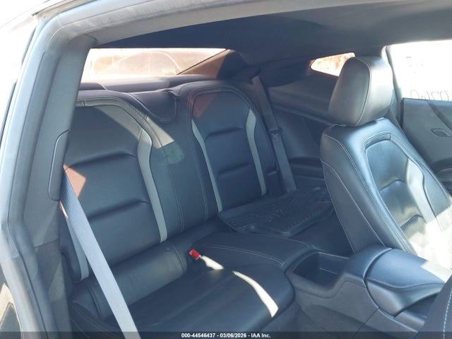 Chevrolet Camaro 2lt 2019 1G1FD1RS9K0143744 Image 8