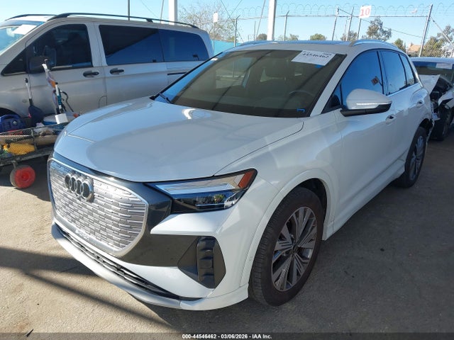 44546462 :رقم المزاد ، WA1BCBFZ1PP077621 vin ، 2023 Audi Q4 E-tron Premium Plus 40 Rwd مزاد بيع
