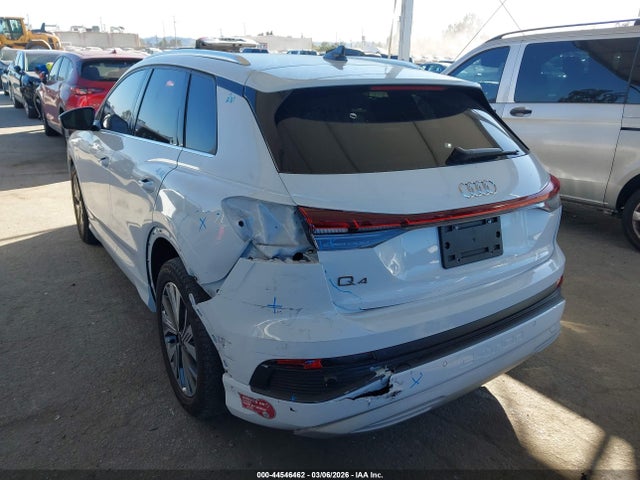 44546462 :رقم المزاد ، WA1BCBFZ1PP077621 vin ، 2023 Audi Q4 E-tron Premium Plus 40 Rwd مزاد بيع
