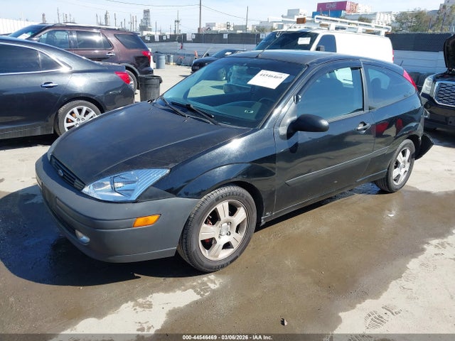 2003 FORD FOCUS 3FAFP31373R121778 Photo 1