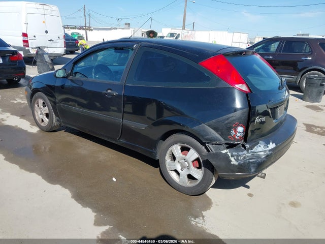 2003 FORD FOCUS 3FAFP31373R121778 Photo 2