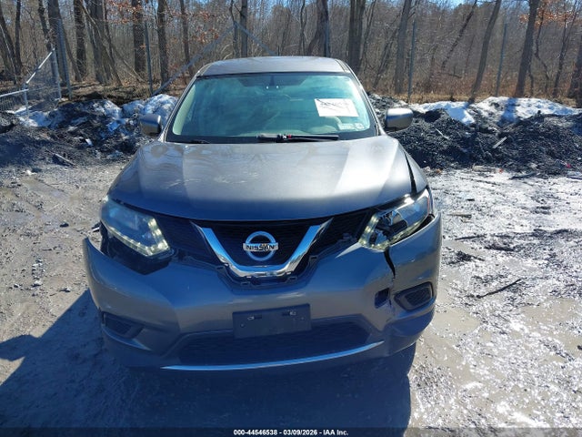 2016 Nissan Rogue S მანქანა იყიდება აუქციონზე, vin: 5N1AT2MV9GC923742, აუქციონის ნომერი: 44546538