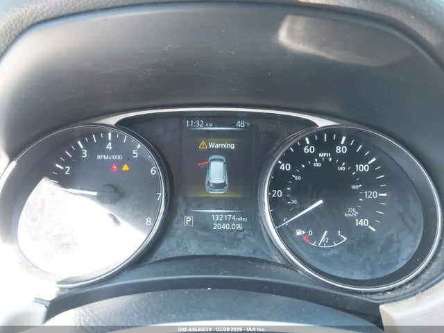 2016 Nissan Rogue S მანქანა იყიდება აუქციონზე, vin: 5N1AT2MV9GC923742, აუქციონის ნომერი: 44546538