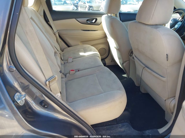2016 Nissan Rogue S მანქანა იყიდება აუქციონზე, vin: 5N1AT2MV9GC923742, აუქციონის ნომერი: 44546538