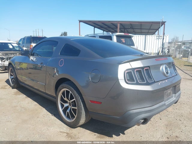 2011 FORD MUSTANG 1ZVBP8CF5B5156525 Photo 2