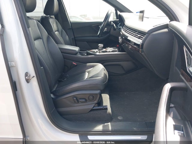 2017 AUDI Q7 WA1VAAF75HD008770 Photo 4