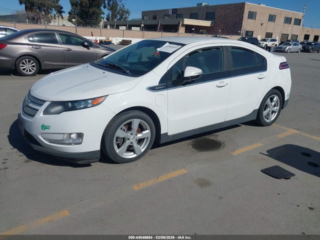 Chevrolet Volt 2014 1G1RF6E44EU134412 Image 2