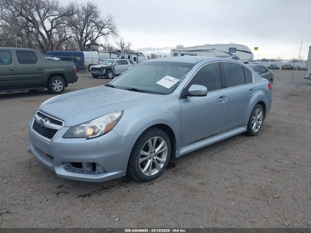 Subaru Legacy 2.5i Premium 2014 4S3BMCC68E3015799 Image 2