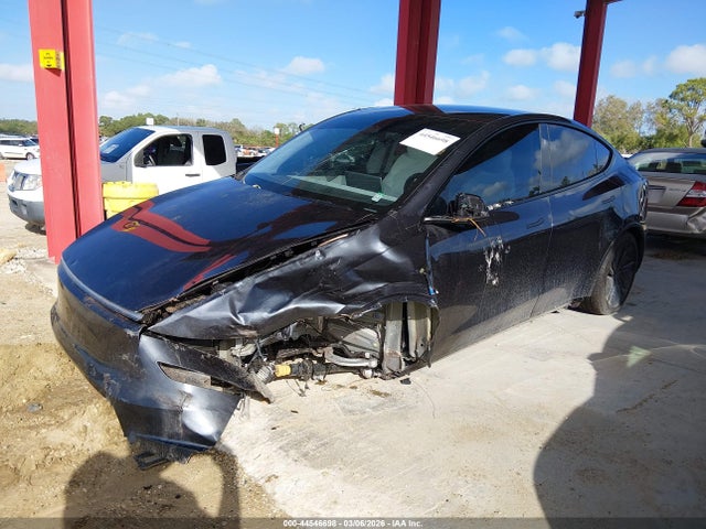 2026 TESLA MODEL Y 7SAYGDEDXTA589338 Photo 5