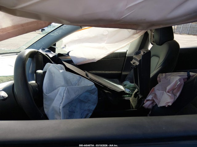 2025 TESLA MODEL Y 7SAYGDEF9SA336835 Photo 4