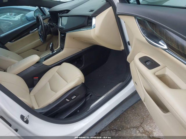 1GYKNARS4KZ168284 Cadillac Xt5 Standard