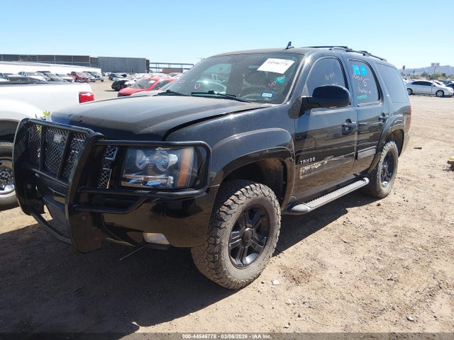 Chevrolet Tahoe Lt 2014 1GNSKBE00ER130782 Image 2