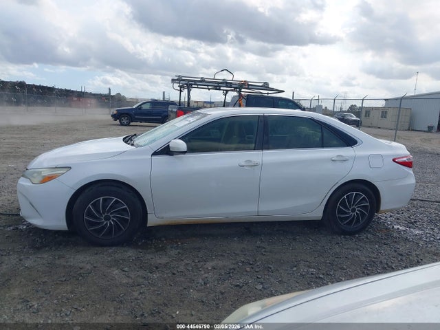 Toyota CAMRY LE 2015 4T1BF1FK4FU485844 Image 14