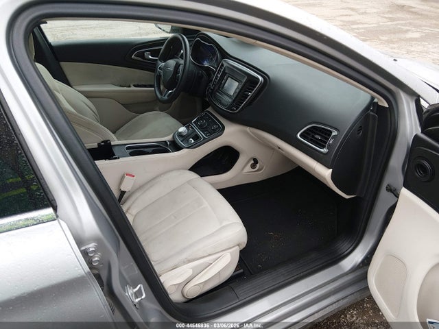 Продажа на аукционе авто 2016 Chrysler 200 Limited, vin: 1C3CCCAB3GN183692, номер лота: 44546836