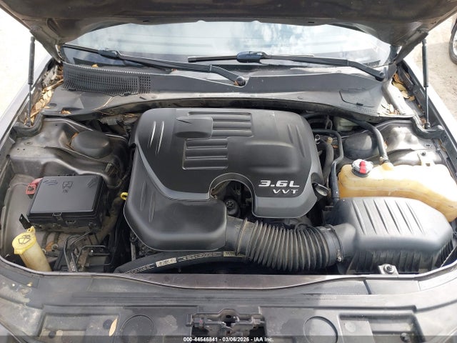 2014 Chrysler 300 300s მანქანა იყიდება აუქციონზე, vin: 2C3CCABG3EH355594, აუქციონის ნომერი: 44546841
