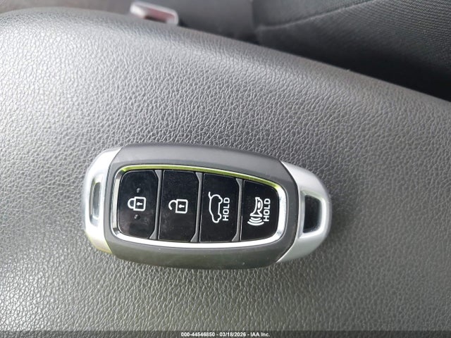 2018 HYUNDAI KONA KM8K62AA9JU157624 Photo 10