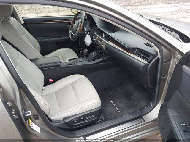 2015 Lexus Es 350 მანქანა იყიდება აუქციონზე, vin: JTHBK1GG6F2185811, აუქციონის ნომერი: 44546896