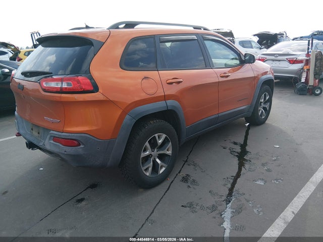2015 Jeep Cherokee Trailhawk მანქანა იყიდება აუქციონზე, vin: 1C4PJMBS5FW592115, აუქციონის ნომერი: 44546914