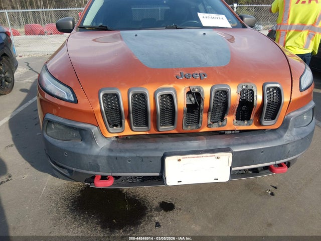 2015 Jeep Cherokee Trailhawk მანქანა იყიდება აუქციონზე, vin: 1C4PJMBS5FW592115, აუქციონის ნომერი: 44546914