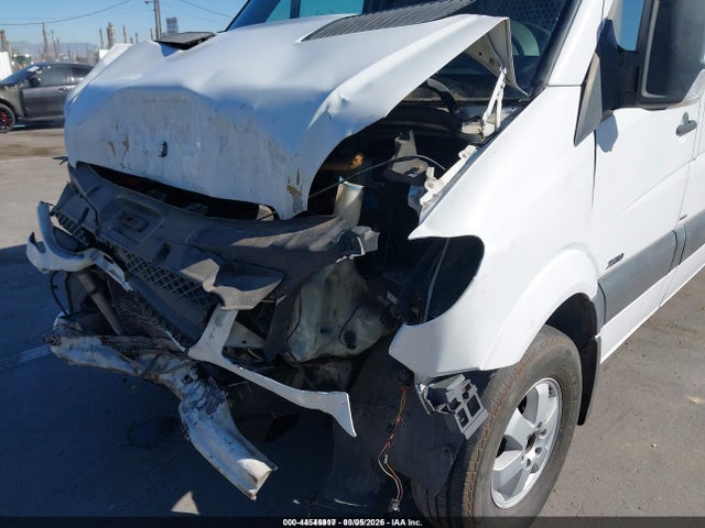Продажа на аукционе авто 2010 Mercedes-benz Sprinter Van 2500 High Roof, vin: WD3PE8CC8A5463412, номер лота: 44546917