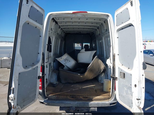 Продажа на аукционе авто 2010 Mercedes-benz Sprinter Van 2500 High Roof, vin: WD3PE8CC8A5463412, номер лота: 44546917