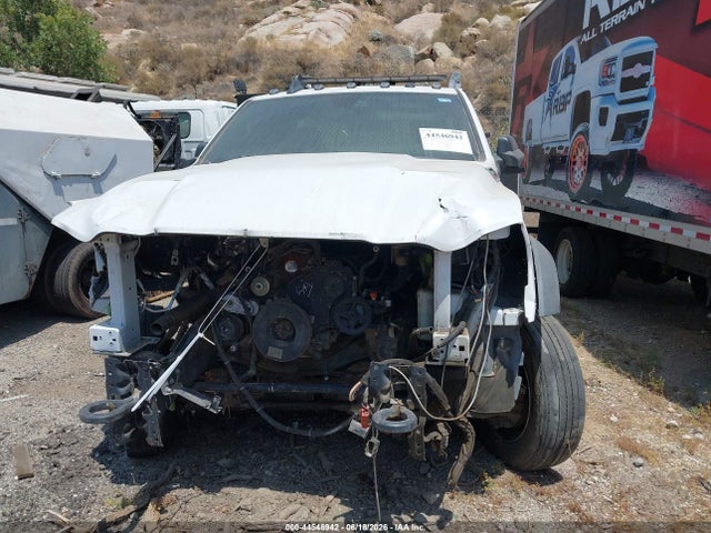 44546942 :رقم المزاد ، 3C7WRNBL7NG137611 vin ، 2022 Ram 5500 Chassis Tradesman/slt مزاد بيع