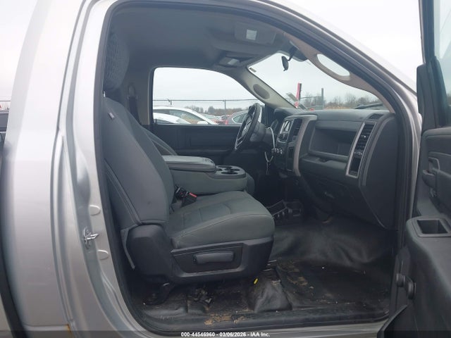 44546960 :رقم المزاد ، 3C6JR7DG9FG652475 vin ، 2015 Ram 1500 Tradesman مزاد بيع