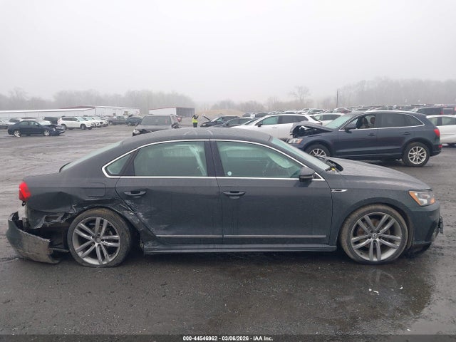 2017 Volkswagen Passat 1.8t R-line მანქანა იყიდება აუქციონზე, vin: 1VWDT7A37HC058768, აუქციონის ნომერი: 44546962