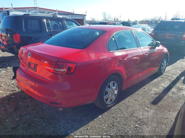 44547039 :رقم المزاد ، 3VW2K7AJ7FM327484 vin ، 2015 Volkswagen Jetta 2.0l S مزاد بيع